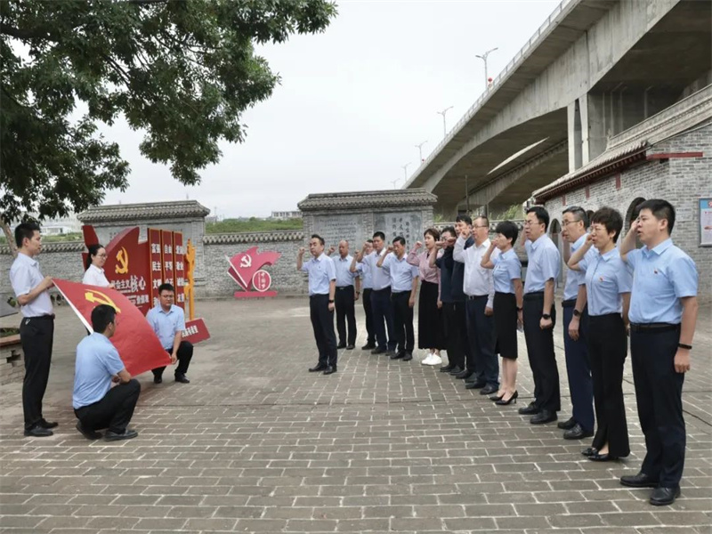 陕煤集团审计部党支部与公司机关谋划党支部开展联合主题党日运动（3）.jpg